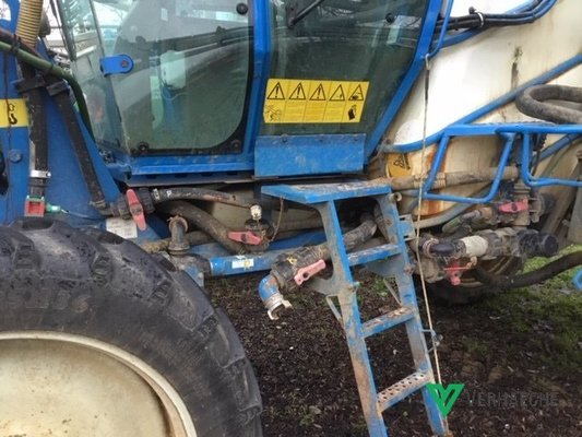 Pulvérisateur automoteur Matrot M24 D