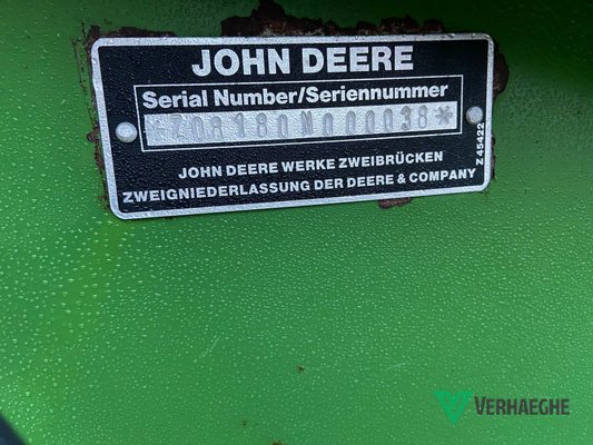 Moissonneuse batteuse John Deere 1188