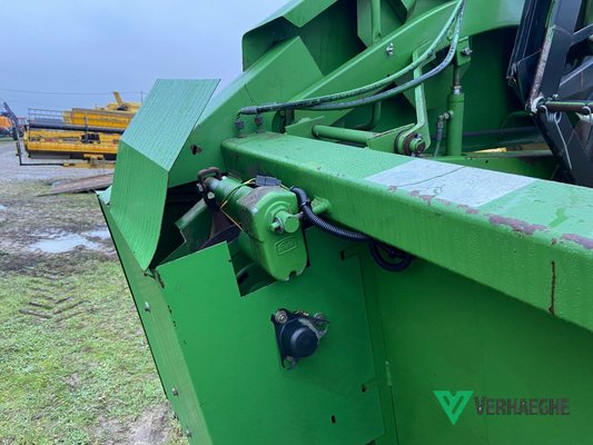 Moissonneuse batteuse John Deere 1188