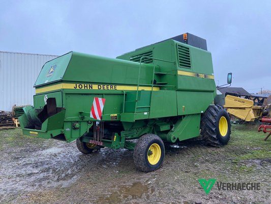 Moissonneuse batteuse John Deere 1188