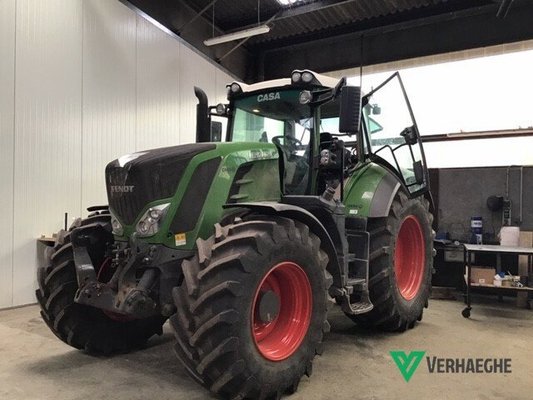 Tracteur agricole - FENDT 824 S4 PROFI PLUS
