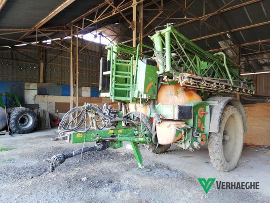 Pulvérisateur traîné Amazone UX 3200