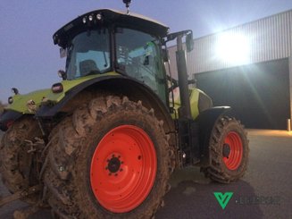Tracteur agricole Claas AXION 800 - 3
