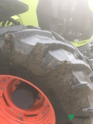 Tracteur agricole Claas AXION 830 CMATIC
