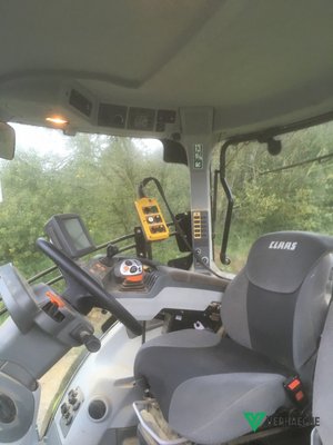 Tracteur agricole Claas AXION 830 CMATIC