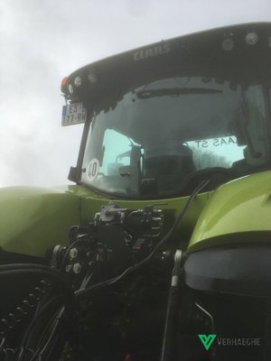 Tracteur agricole Claas AXION 830 CMATIC