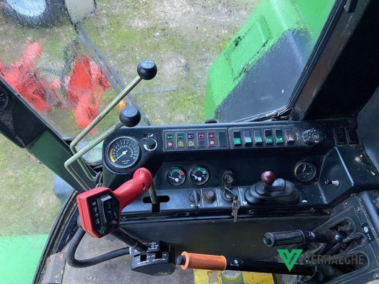 Moissonneuse batteuse John Deere 1188