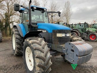 Tracteur agricole New Holland TM 135 - 1