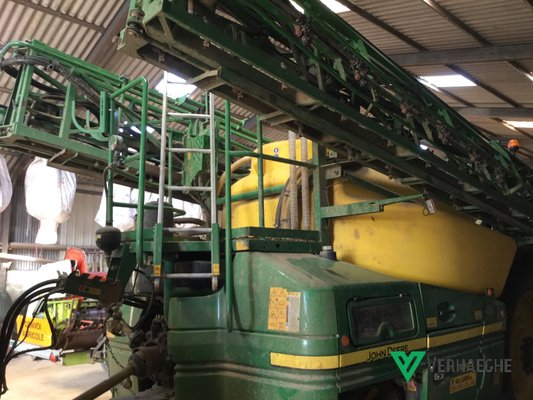 Pulvérisateur traîné John Deere R962i