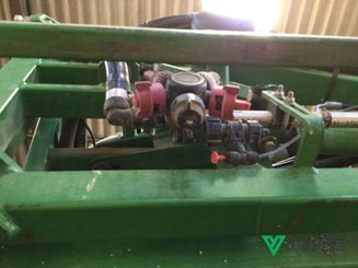 Pulvérisateur traîné John Deere R962i - 9
