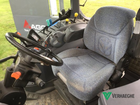 Tracteur agricole New Holland TS100A