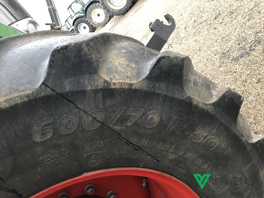 Tracteur agricole Fendt 824 PROFI