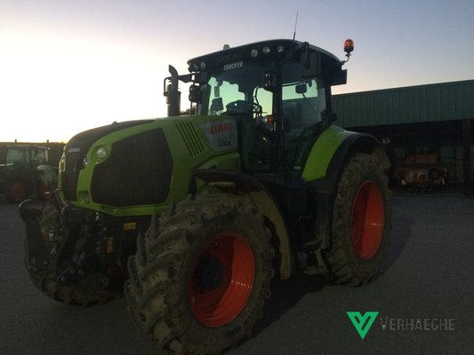 Tracteur agricole Claas AXION 800