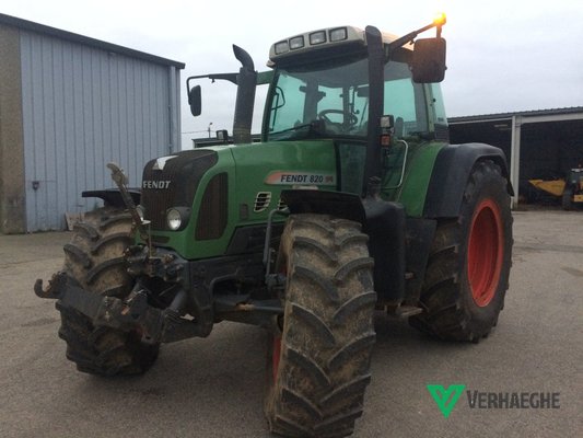 Tracteur agricole Fendt 820