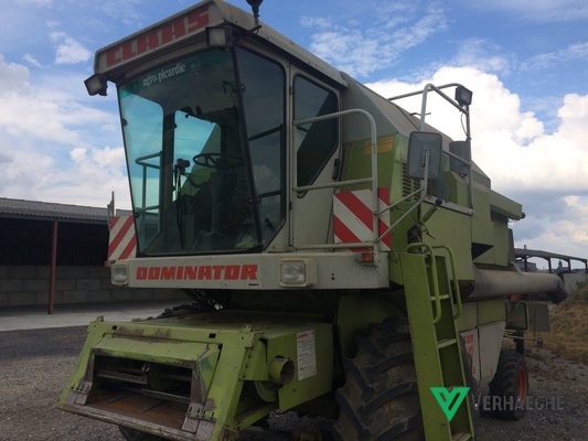 Moissonneuse batteuse Claas dominator 88