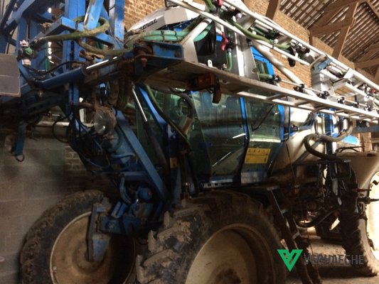 Pulvérisateur automoteur - M24 D