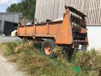 Épandeur à fumier Corne 6T - 1