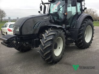 Tracteur agricole Valtra T162 - 1