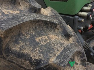 Tracteur agricole Fendt 820 - 8