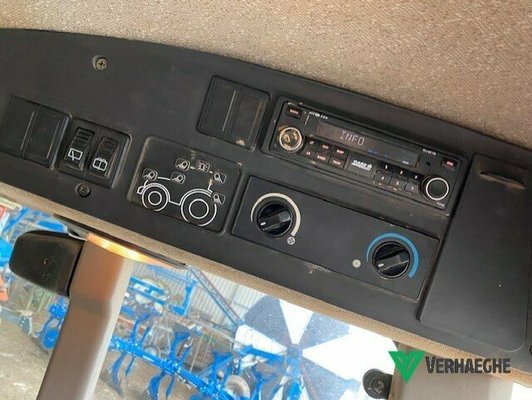 Tracteur agricole Case CVX 195