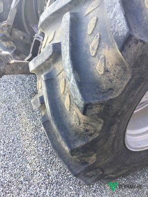 Tracteur agricole Massey Ferguson 8120 DYNASHIFT