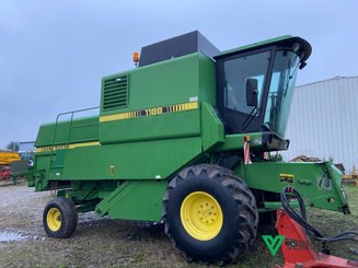 Moissonneuse batteuse John Deere 1188 - 1