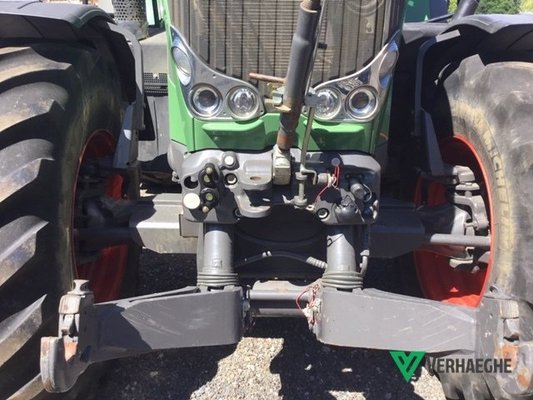 Tracteur agricole Fendt 826