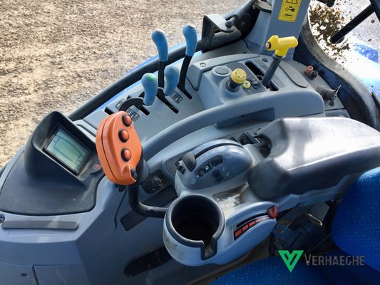 Tracteur agricole New Holland T7050 PC