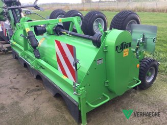 Broyeur de fanes AVR RAFAL 4X90