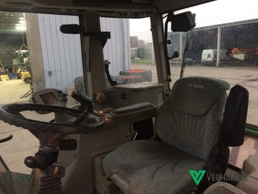 Tracteur agricole Fendt 820