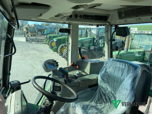 Tracteur agricole Fendt 714