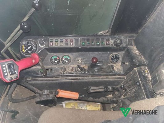 Moissonneuse batteuse John Deere 1188
