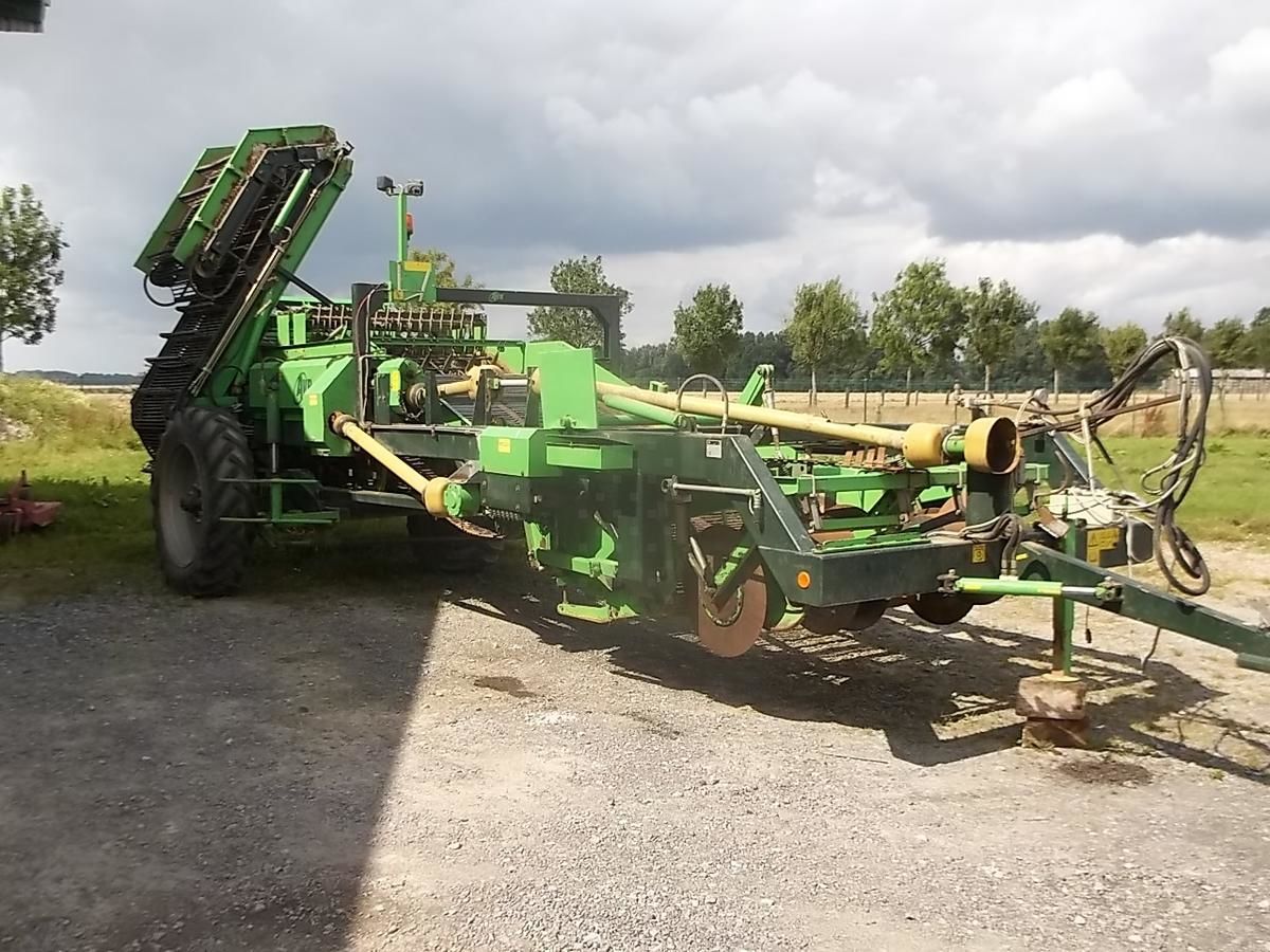 Arracheuse de pommes de terre AVR d'occasion en vente sur Verhaeghe