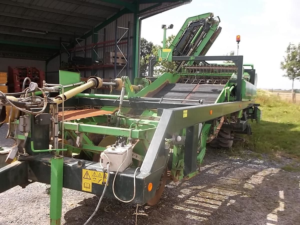 Arracheuse de pommes de terre AVR d'occasion en vente sur Verhaeghe