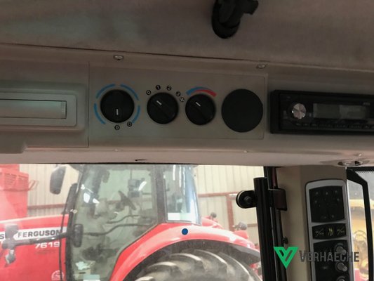 Tracteur agricole Massey Ferguson 5610 DYNA4