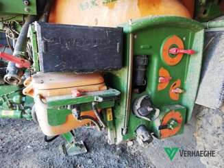 Pulvérisateur traîné Amazone UX 3200 - 7