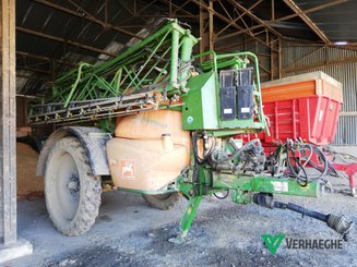 Pulvérisateur traîné Amazone UX 3200 - 1