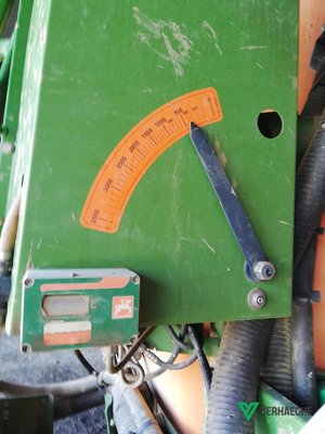 Pulvérisateur traîné Amazone UX 3200